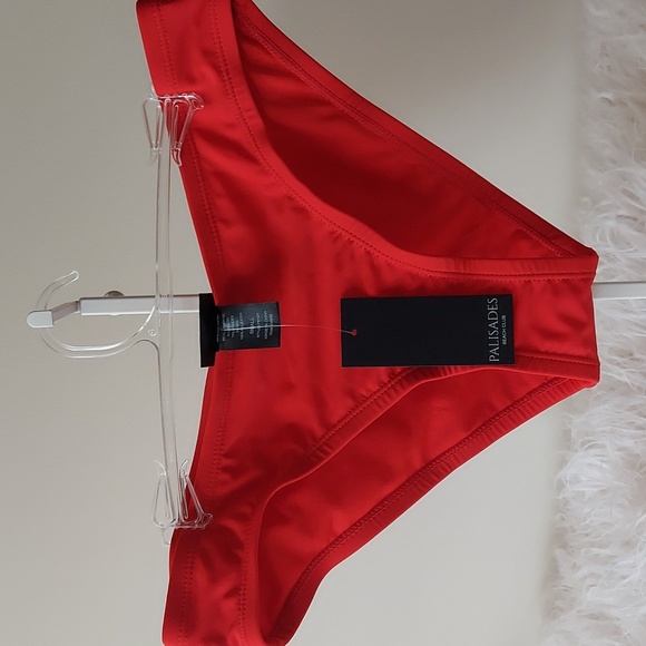 PALISADES Beach Club - Picture 4 of 4